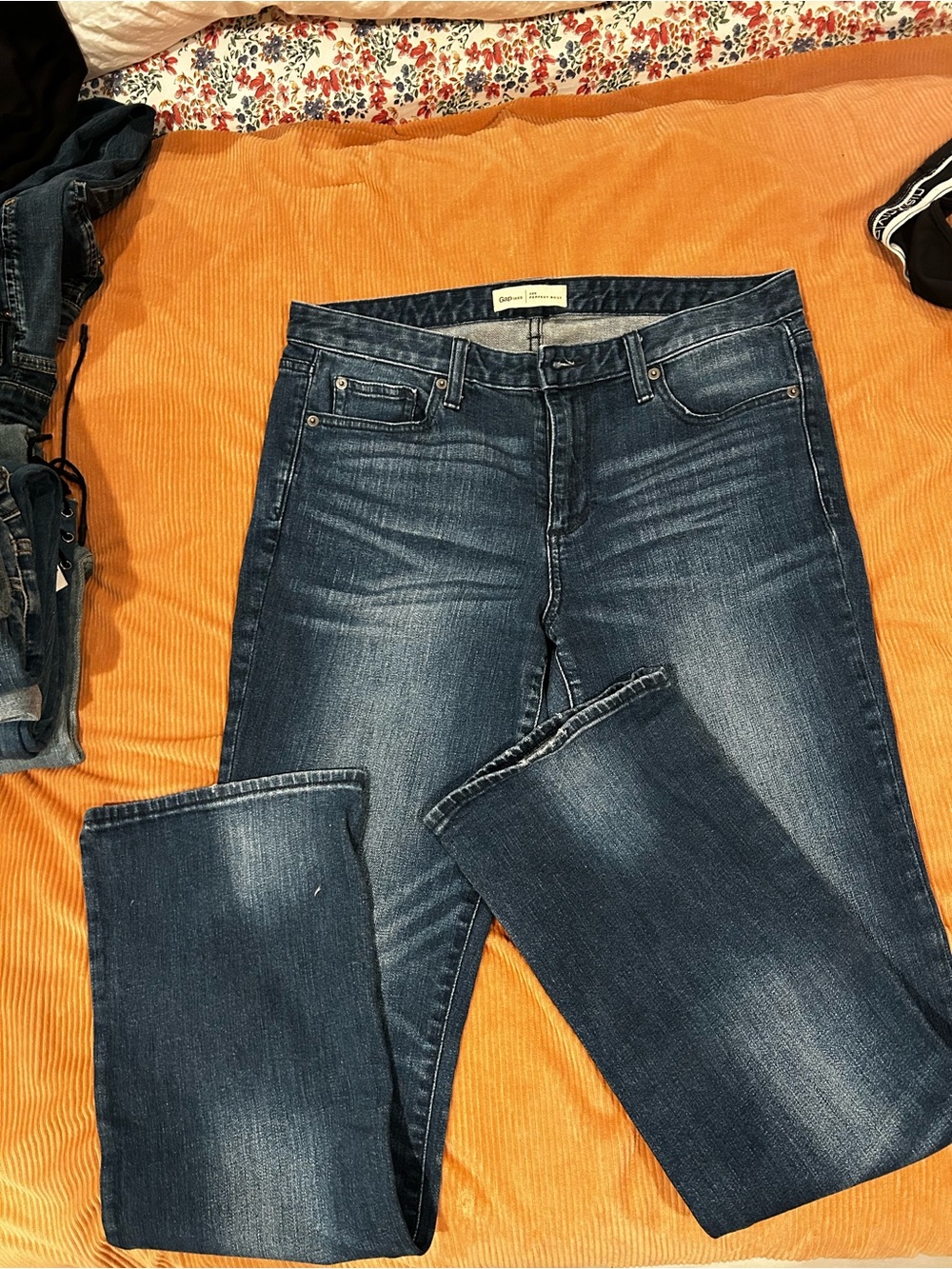 GAP Women's perfect boot Jeans in Dark Blue Wash